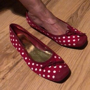 Classy Red flats in perfect condition